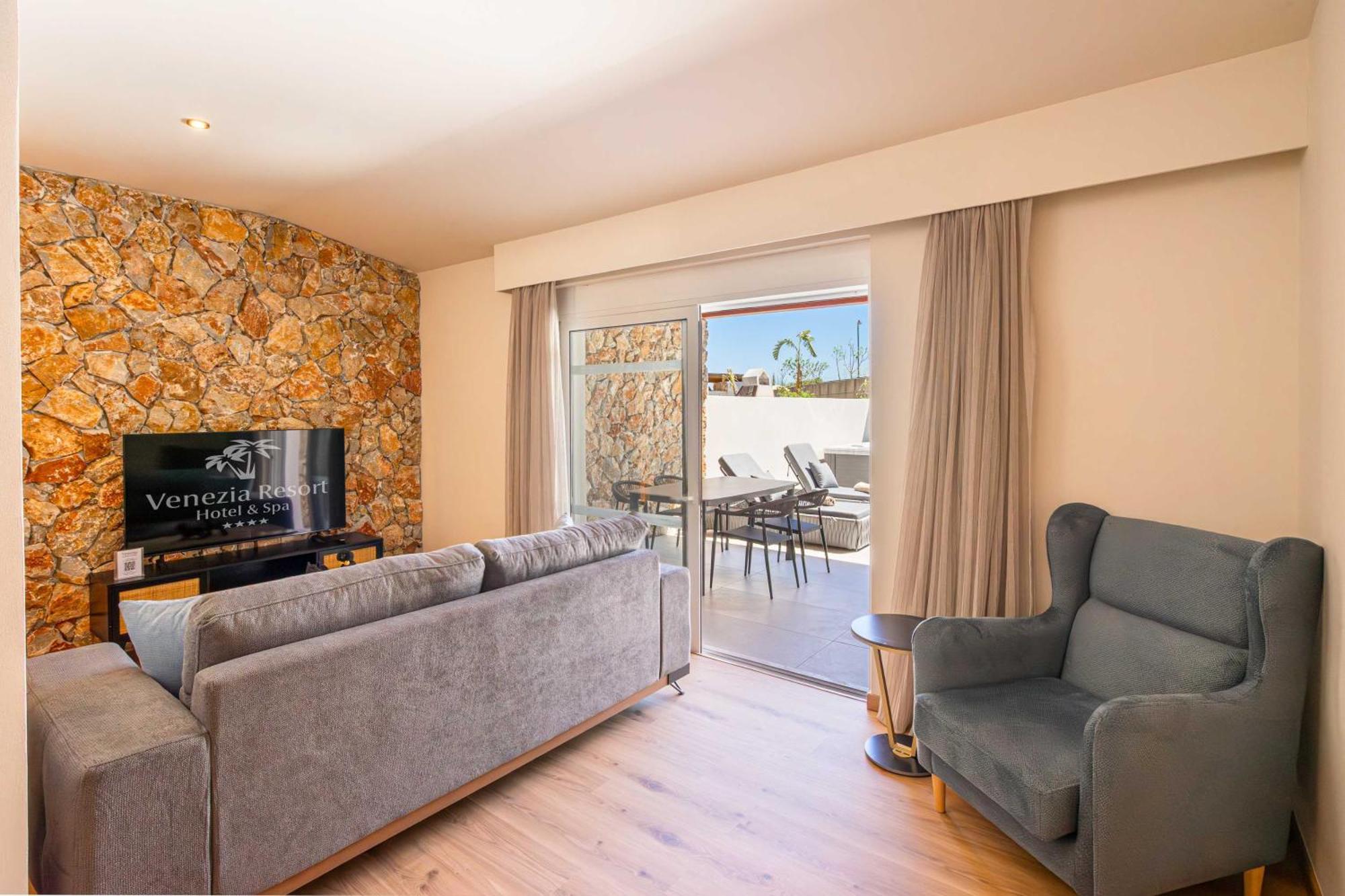 Venezia Luxury Living Villas, Faliraki Esterno foto