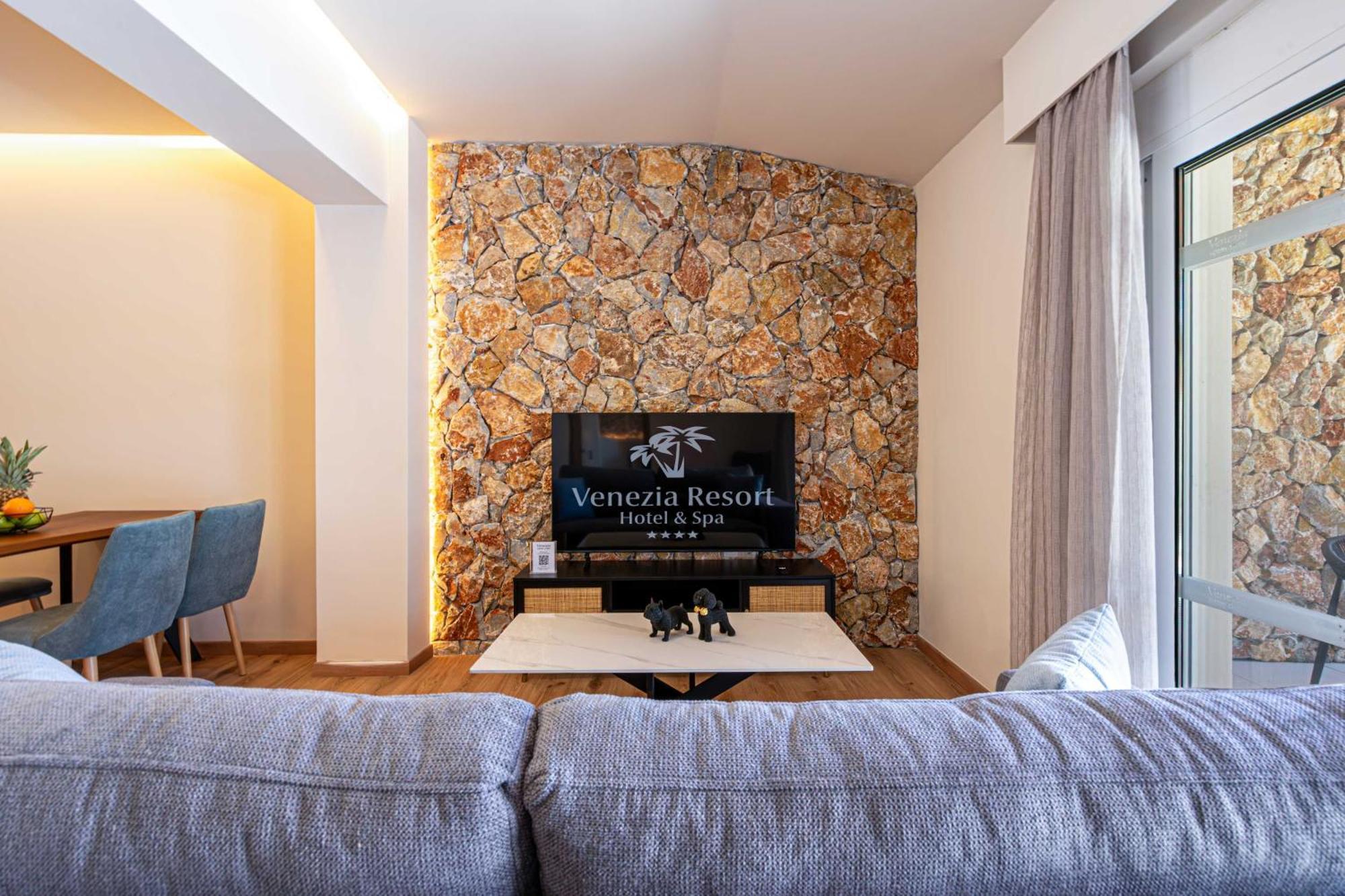 Venezia Luxury Living Villas, Faliraki Esterno foto